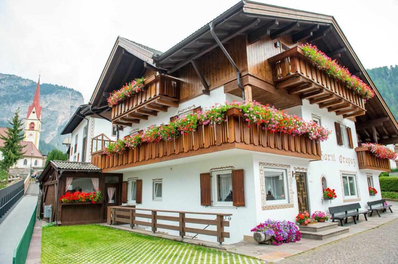 Garni Crepaz Panzió Selva di Val Gardena Kültér fotó